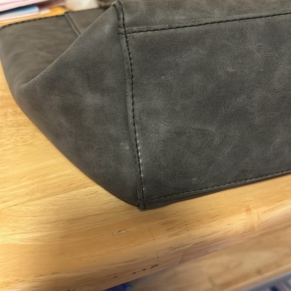 B.O.C. | Large Marbled Gray Suede Tote - Picture 4 of 11